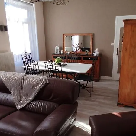 Apartamento Mon Repos 3 *