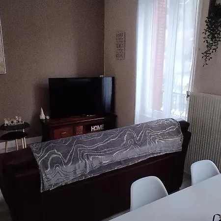 Appartement Mon Repos 3 *